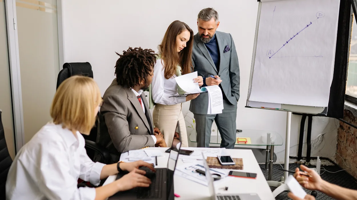 أفضل-الممارسات-العالمية-في-إدارة-الموارد