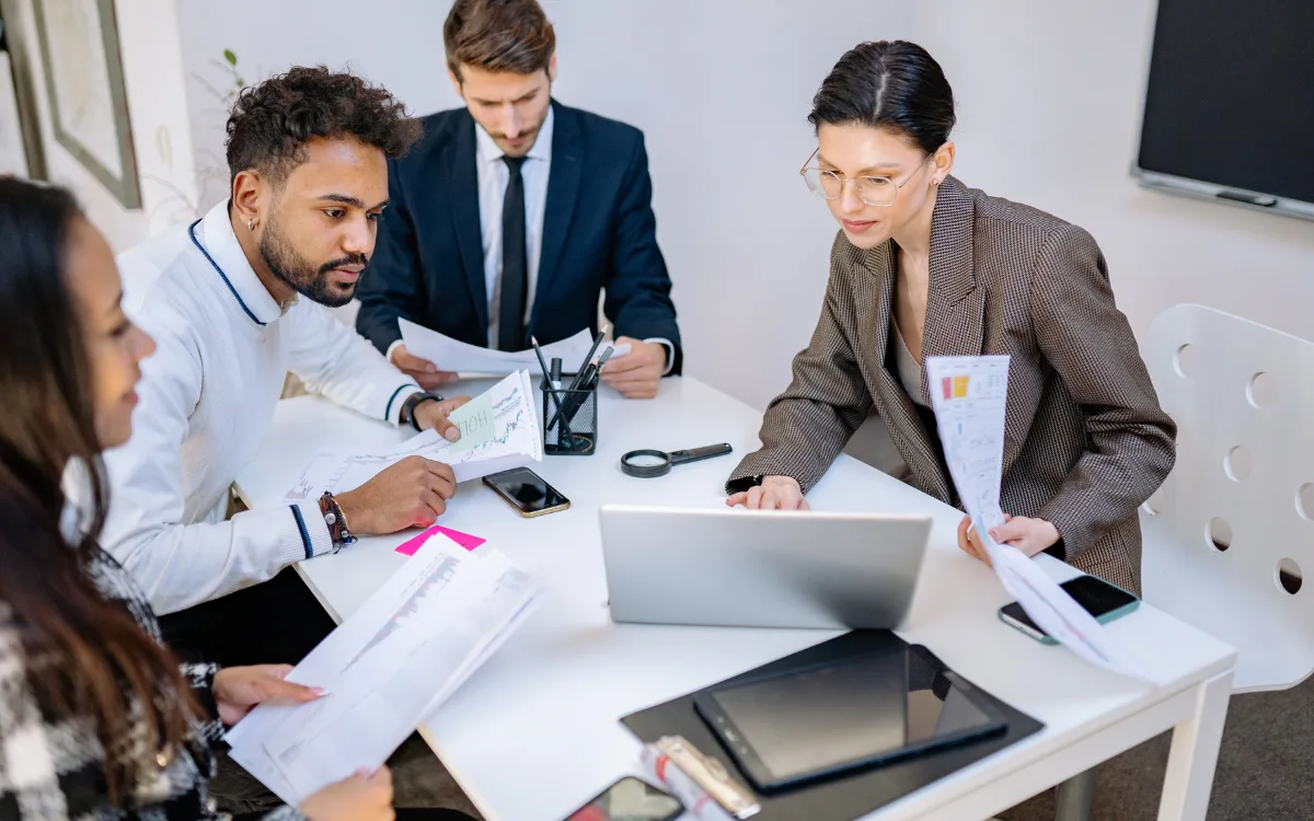 أخلاقيات-العمل-المعنى-والأمثلة-ولماذا-تعزز-الثقة